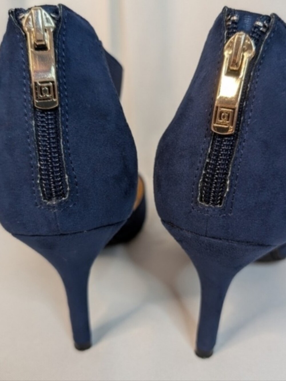 Liz Claiborne Keegan Navy Blue Suede Crossover Strap Stiletto Heels EUC - Picture 8 of 10